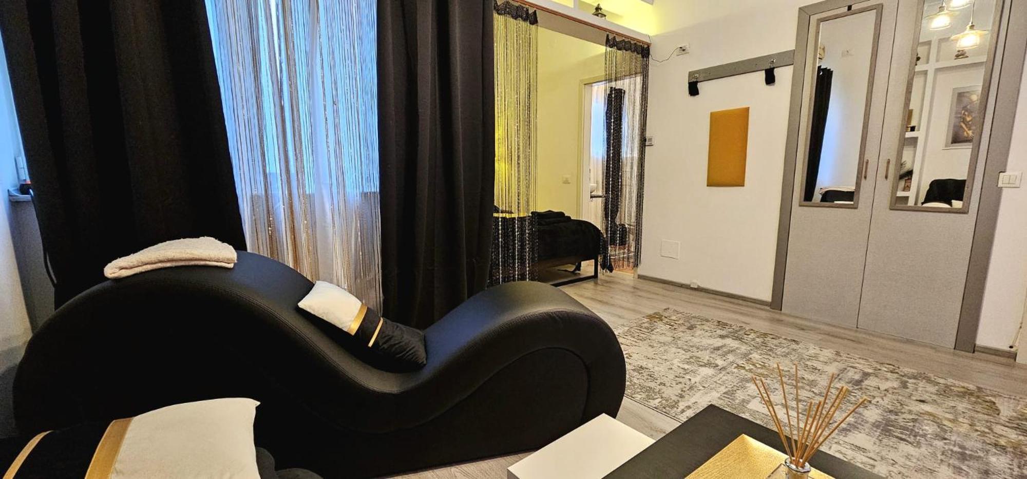Tantra Studio 1 Conta Universitate Bucharest Exterior photo